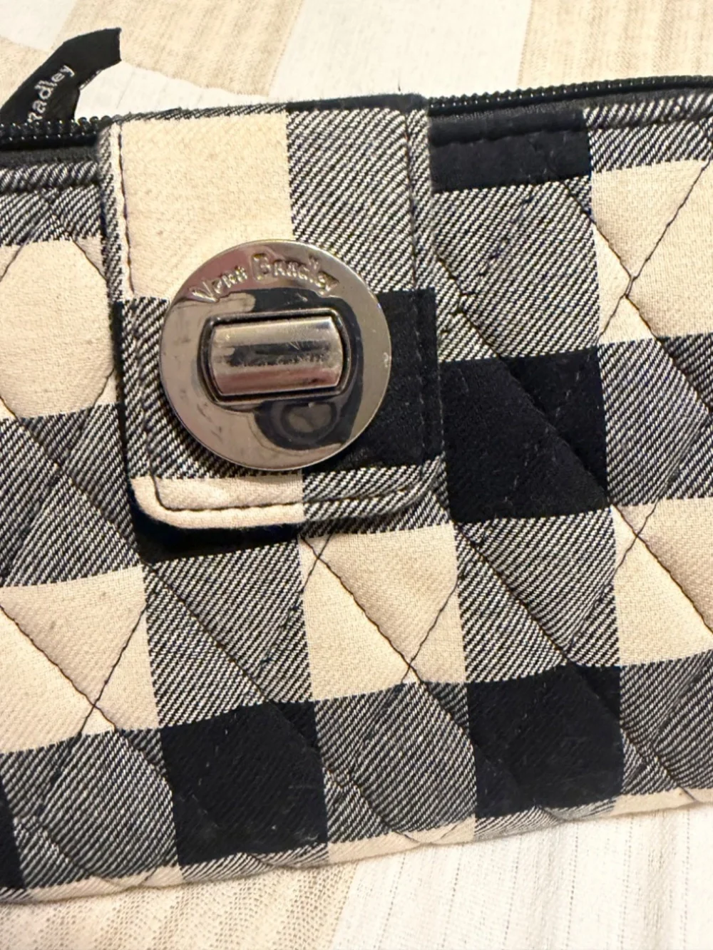 Vera Bradley turnlock wallet NWOT - Picture 3 of 10